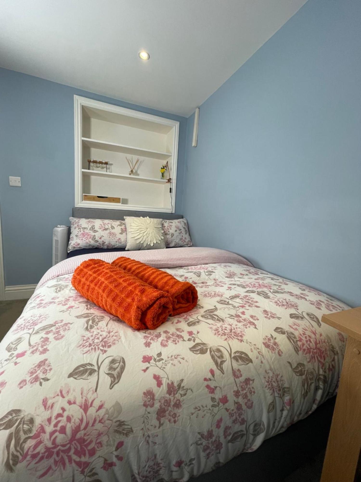 Home In Greenwich Near The O2 ลอนดอน ภายนอก รูปภาพ
